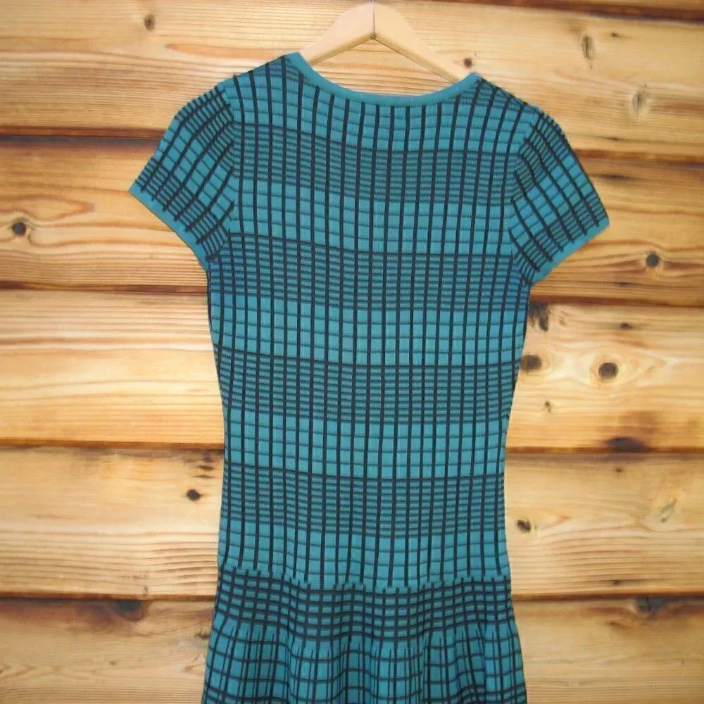 Neiman Marcus Plaid Knit Dress. - Picture 7 of 9
